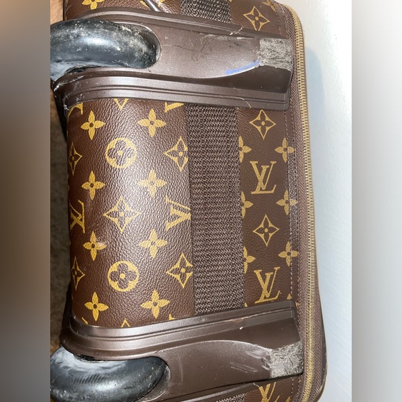 VINTAGE LOUIS VUITTON CARRY ON - Picture 10 of 13